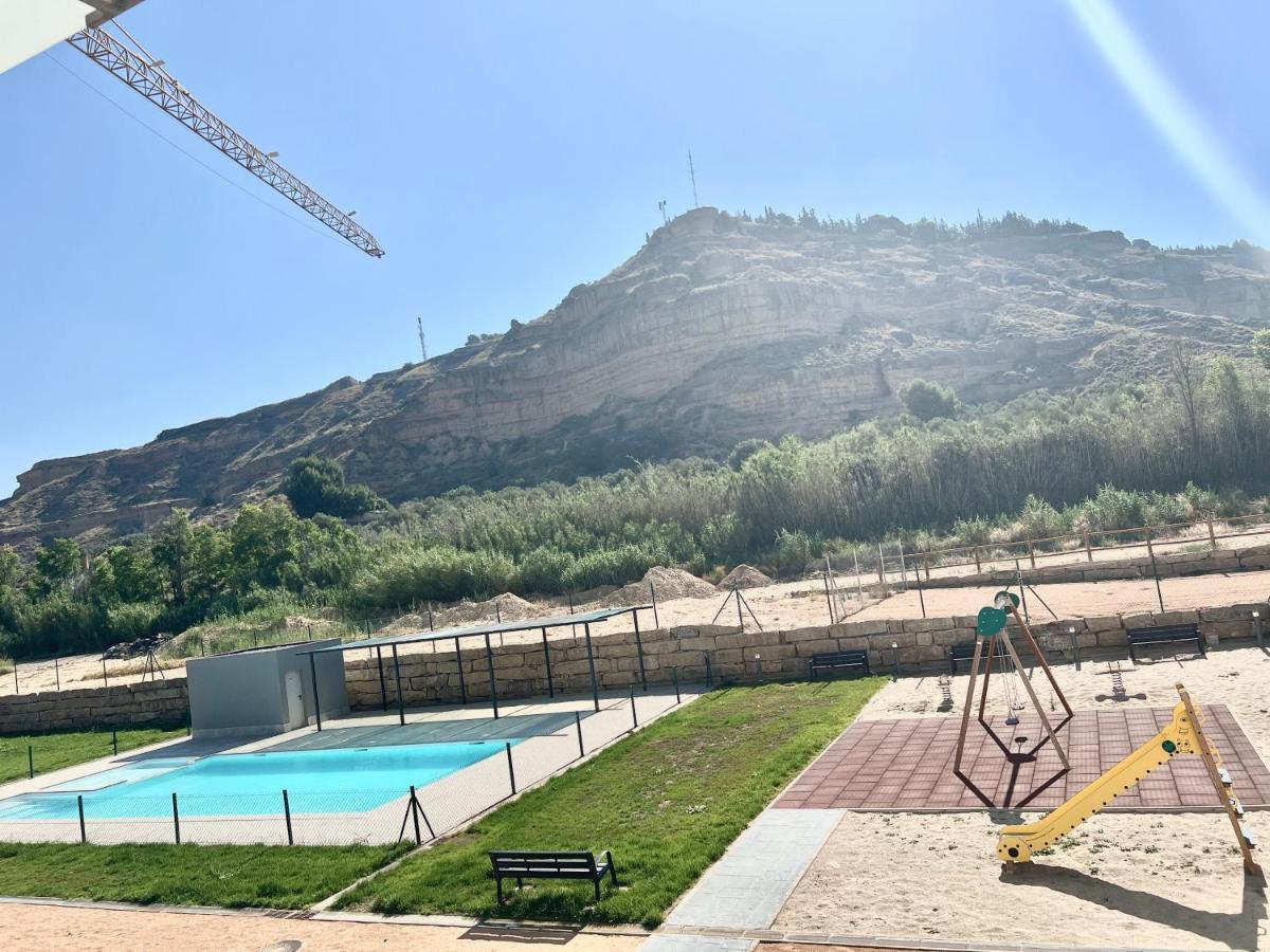 Precioso Piso Monzon Terraza, Parking,Piscina,Zona De Juegos Bagian luar foto