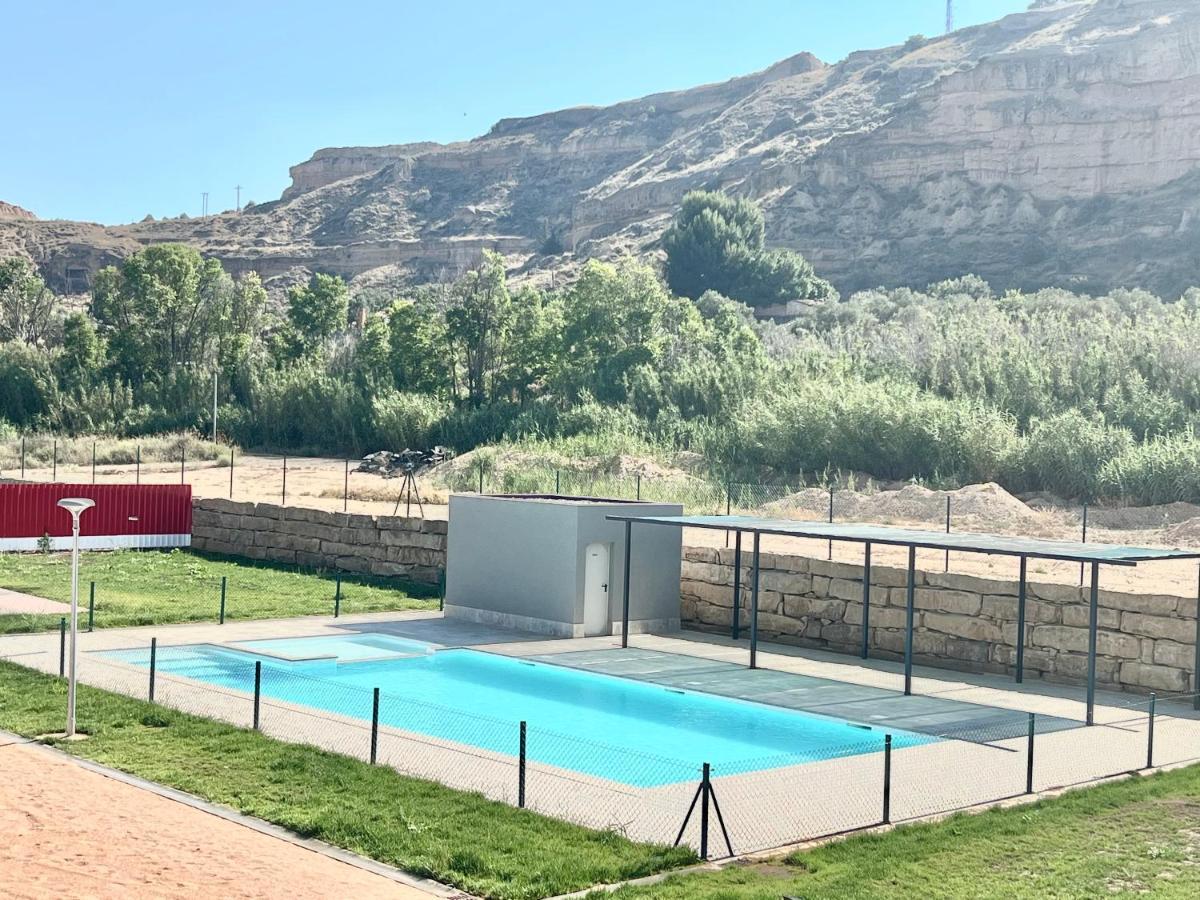Precioso Piso Monzon Terraza, Parking,Piscina,Zona De Juegos Bagian luar foto