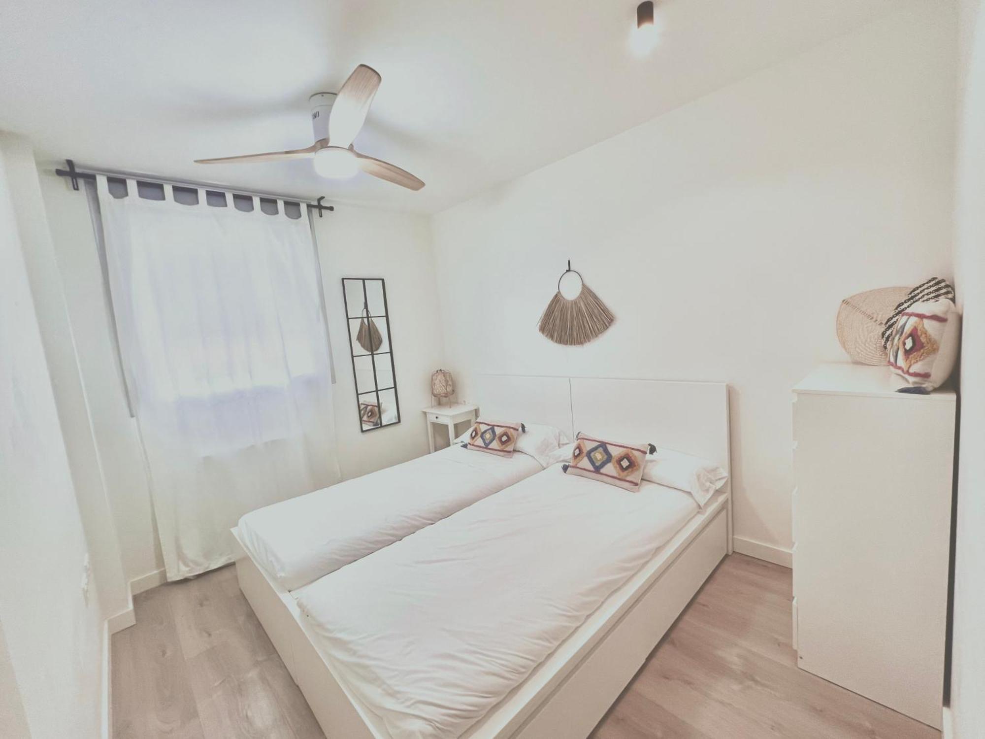Precioso Piso Monzon Terraza, Parking,Piscina,Zona De Juegos Apartment Bagian luar foto